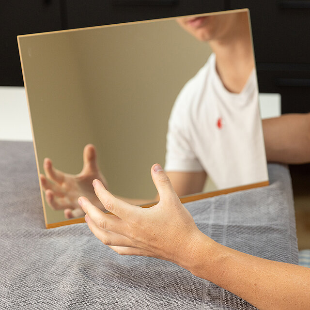 Handbehandlung
